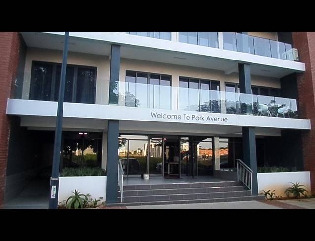2 BEDROOM APARTMENT FOR SALE IN UMHLANGA RIDGE